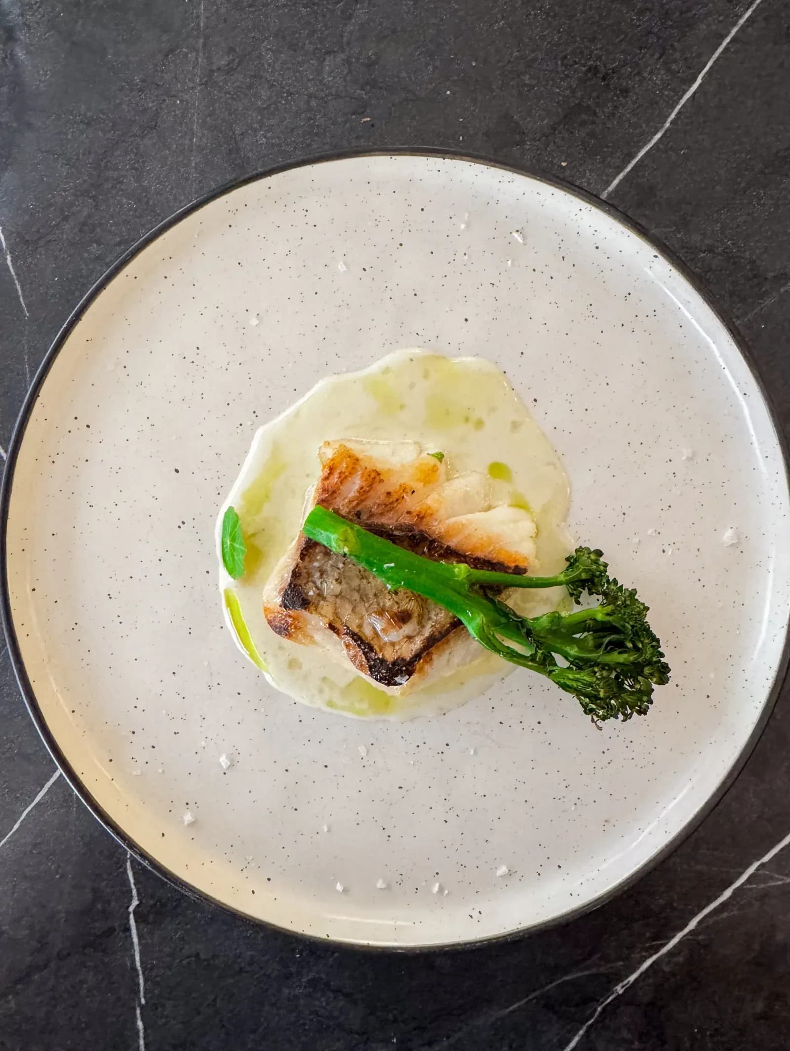 Pesca del día a la brasa Nákar - Materia Prima